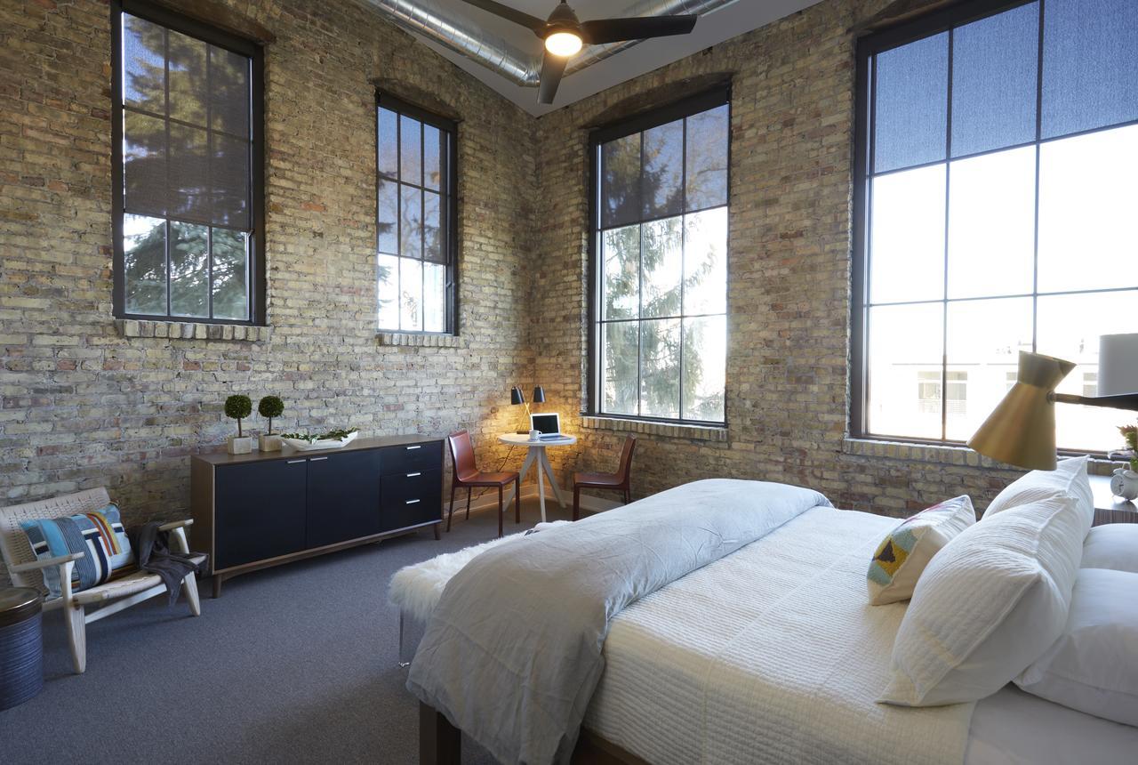 Kinn Guesthouse Bay View Мілвокі Екстер'єр фото